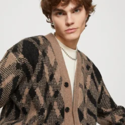 Abercrombie & Fitch Cardigan - Cardigan - Argyle -Default Template 5 034336730e284ebc92b078b083efc184 scaled