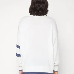 Nike Sportswear Nike Trend Sweater - Jumper - Off-White -Default Template 5 1645086c35b946e1af5e3c729d0fde0c scaled