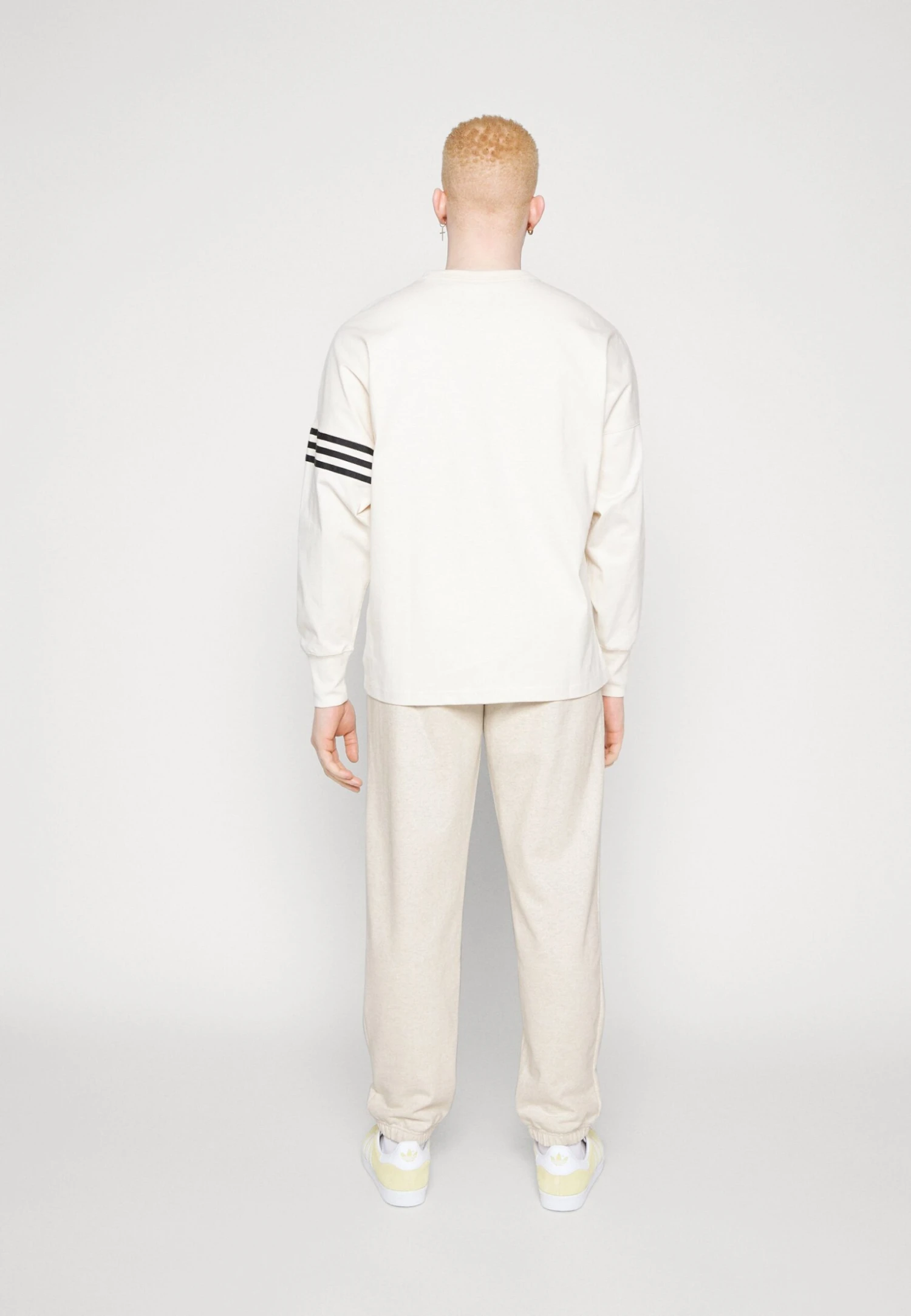 Adidas Originals Tracksuit Bottoms - White 6 Adidas Originals Tracksuit Bottoms - White - Image 4