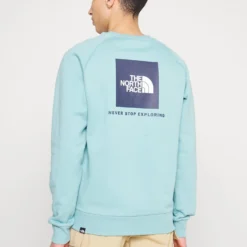The North Face Raglan Redbox Crew - Sweatshirt - Reef Waters/Summit Navy -Default Template 5 2a9c00a952964409a530504c4d32856f scaled