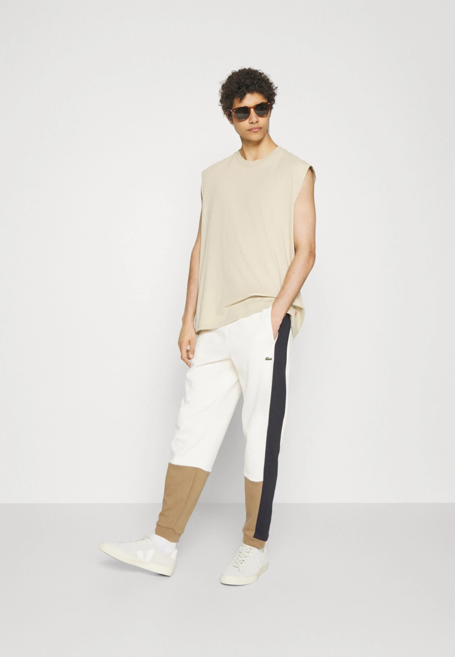 Lacoste Unisex - Tracksuit Bottoms - Lapland/Cookie Abysm 4 Lacoste Unisex - Tracksuit Bottoms - Lapland/Cookie Abysm - Image 2