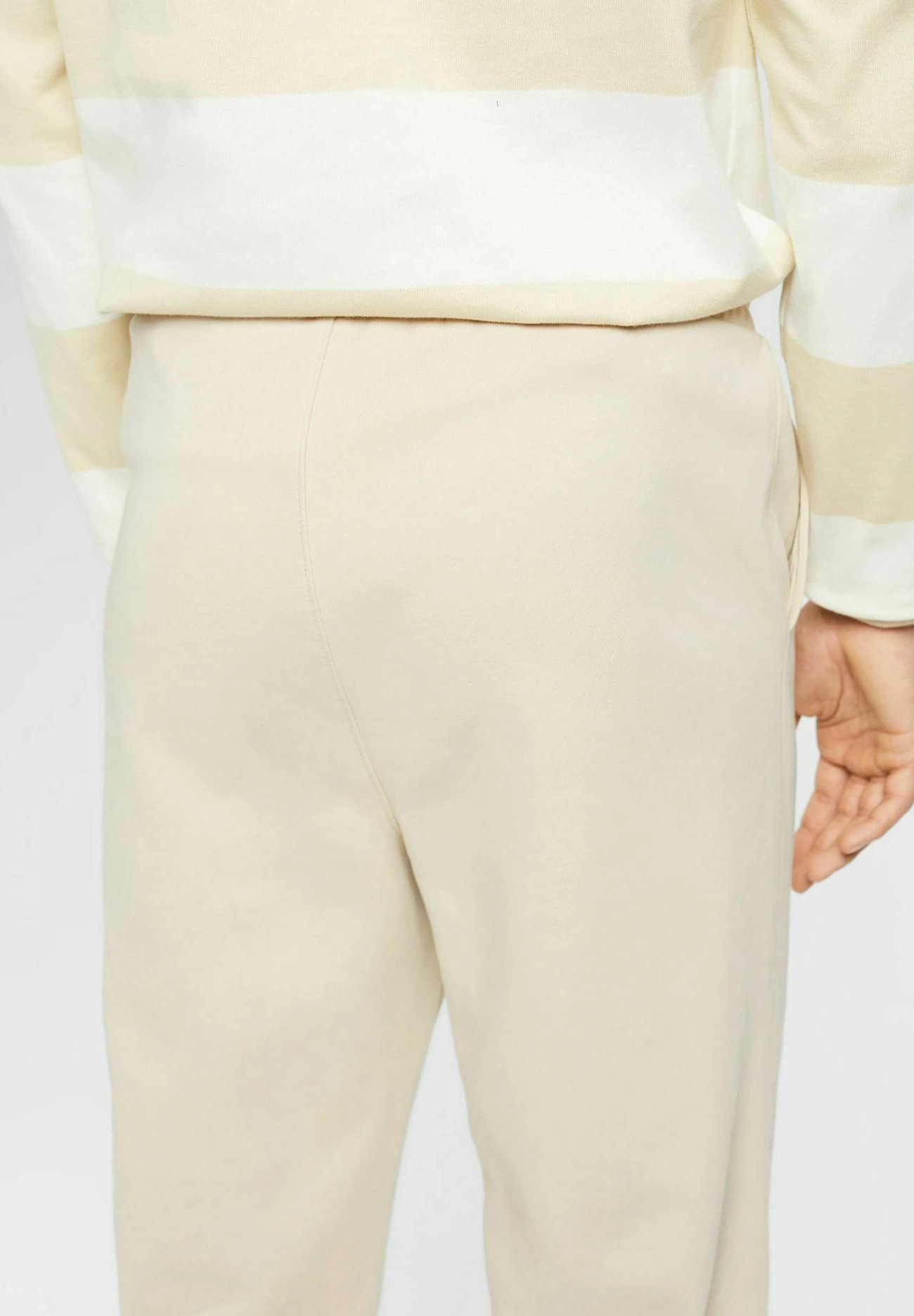 ESPRIT Jogging Mit Logoprint - Tracksuit Bottoms - Light Taupe 7 ESPRIT Jogging Mit Logoprint - Tracksuit Bottoms - Light Taupe - Image 5