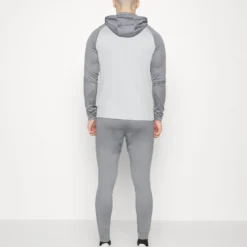 Nike Performance Liverpool Fc Strike Hooded Track Suit - Club Wear - Wolf Grey/Smoke Grey/Tough Red -Default Template 5 6f0a225e02fd47b2bff4694a6a592f23 scaled