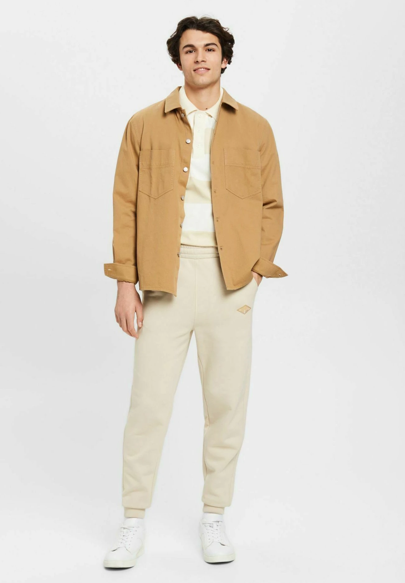 ESPRIT Jogging Mit Logoprint - Tracksuit Bottoms - Light Taupe 4 ESPRIT Jogging Mit Logoprint - Tracksuit Bottoms - Light Taupe - Image 2