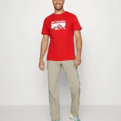 Columbia Thistletown Hills™Graphic Short Sleeve - Sports T-Shirt - Mountain Red/Fractal Peaks -Default Template 5 8a0801a37ac94552aa5d285a71e94cce scaled