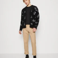 HUF Cracked Cardigan - Cardigan - Black 9 HUF Cracked Cardigan - Cardigan - Black -Default Template 5 9326e61b6985424d86ce1224b7109d9b scaled